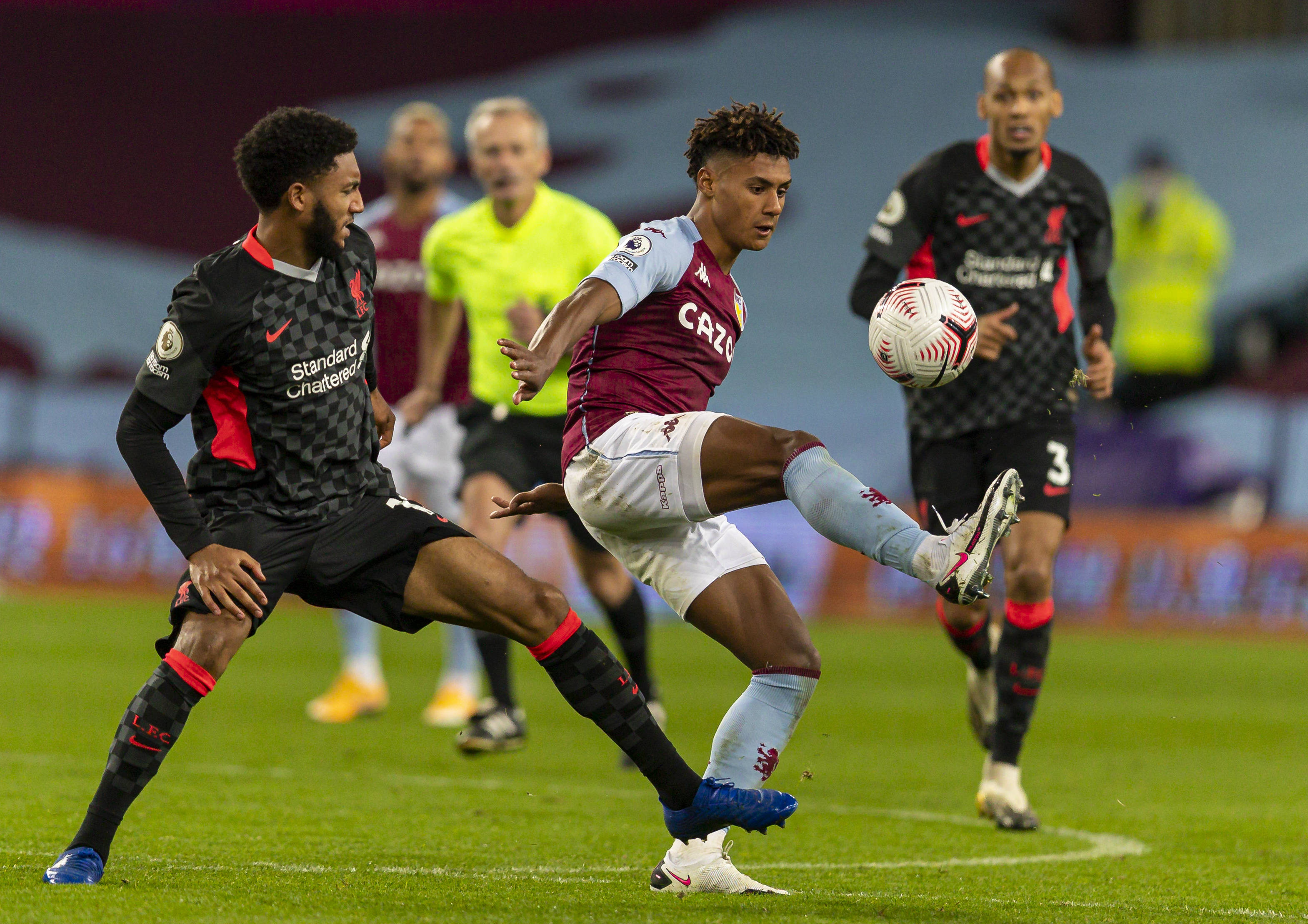 藉出色的比 藉出色的比